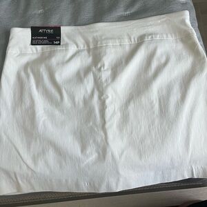 Attyre White Skirt with Shorts
